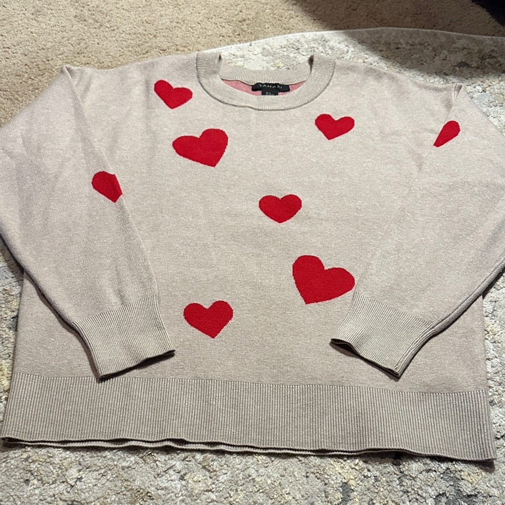 Tahari Beige Sweater with Red Heart Accents XL